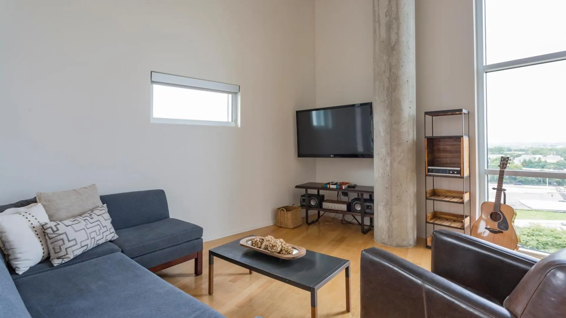 Holiday home 5M600- Two Bedroom Penthouse Nashville United States